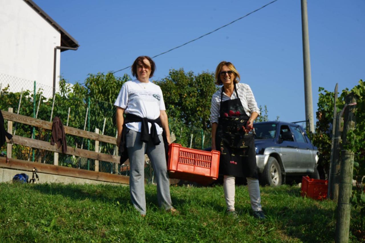 Agriturismo Il Gioco Dell'Oca Barolo Exterior photo