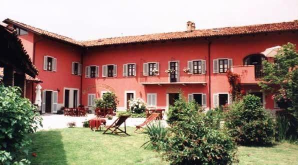 Agriturismo Il Gioco Dell'Oca Bed & Breakfast Barolo Exterior photo